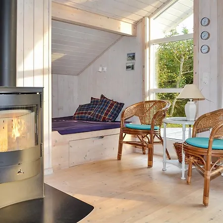 Two-bedroom Holiday In * Hals
